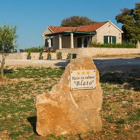 Blato Vakantiehuis Postira